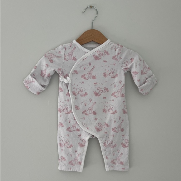 Janie and Jack Other - Janie and Jack White Infant Bodysuit with Pink Animal Pattern Snap Closure 0-3M